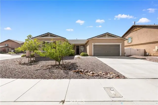 38063 Versailles Street, Palmdale, CA 93552 - Image #2