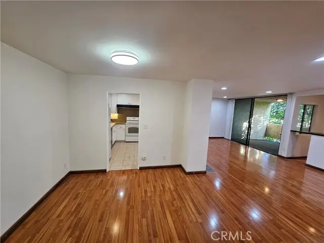 65 N Allen Avenue #220, Pasadena, CA 91106 - Image #2