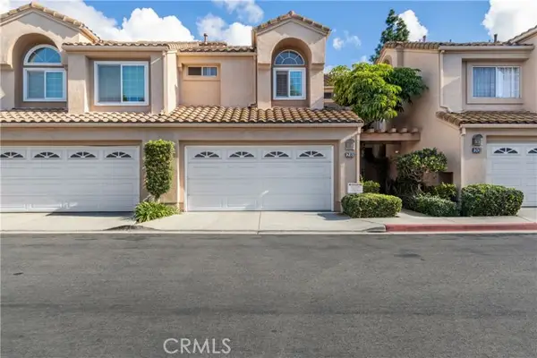 28 Almador, Irvine, CA 92614