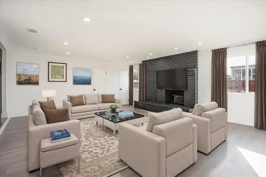 4116 43rd Avenue, Sacramento, CA 95824 - Image #3