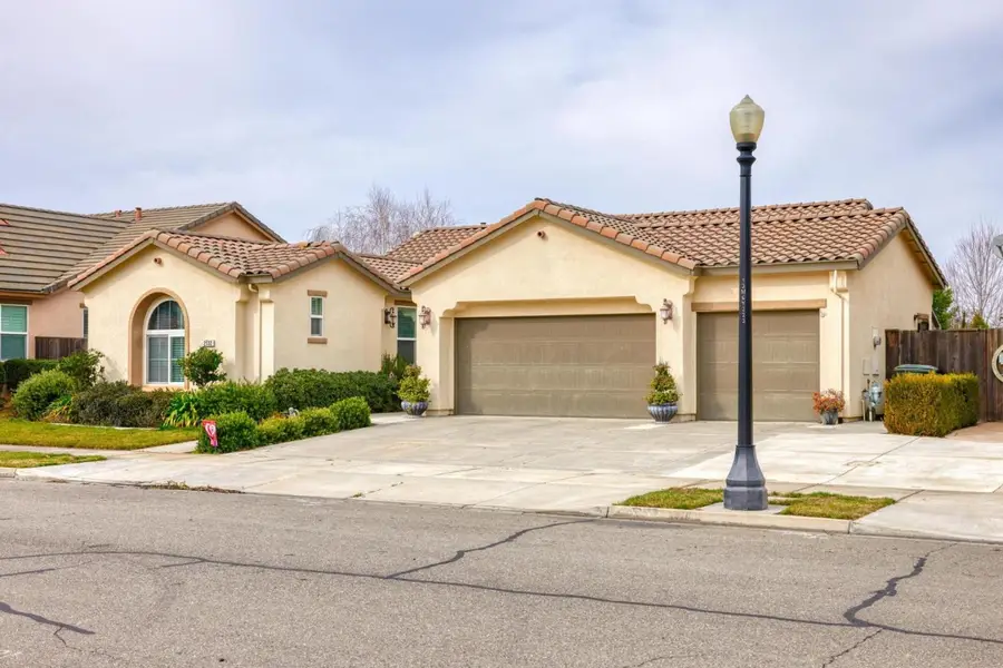 2532 Laurel Ridge Court, Oakdale, CA 95361 - Image #3