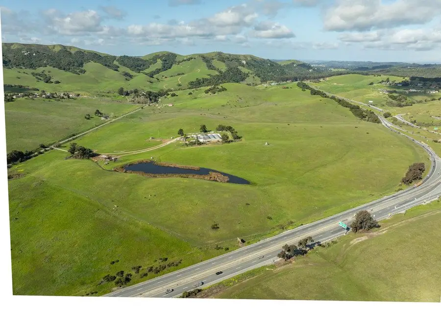 600 Rocks Road, San Juan Bautista, CA 95045 - Image #2