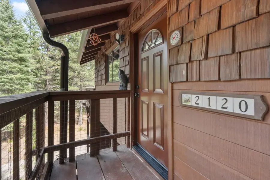 2120 Pack Trail, Mount Shasta, CA 96067 - Image #2