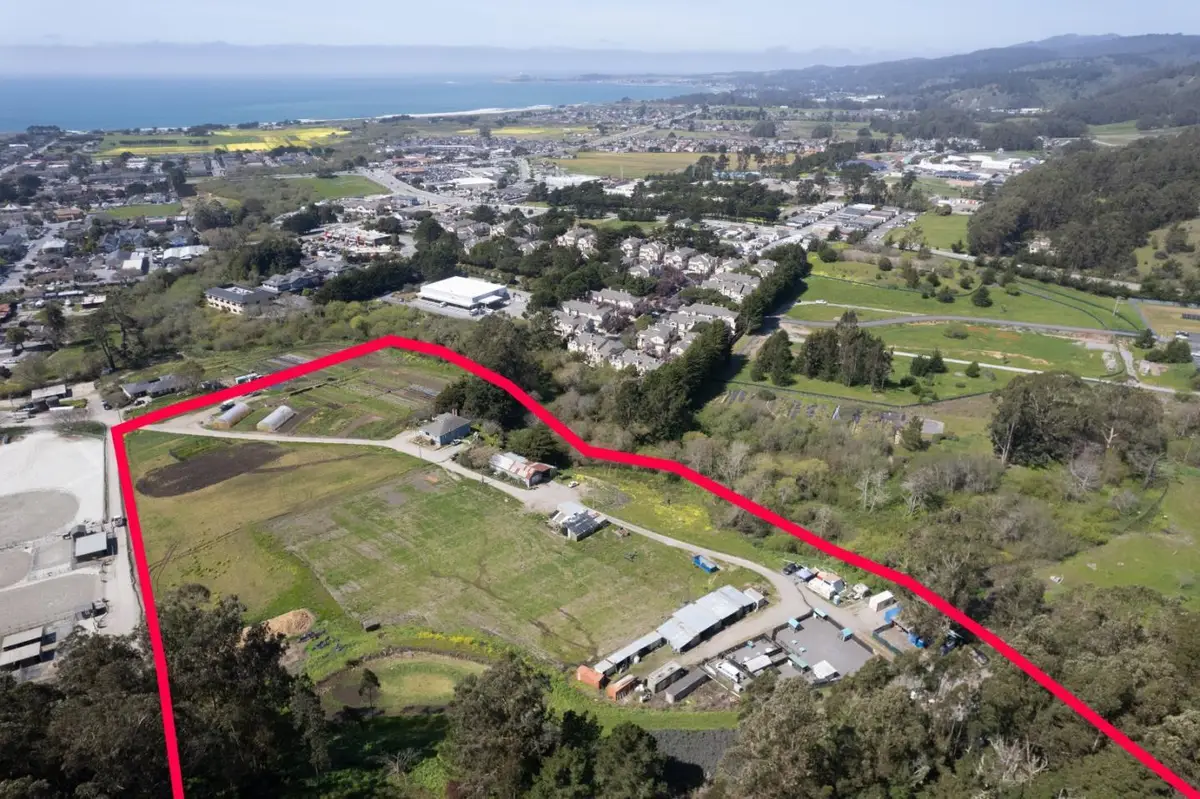 925 Miramontes Street, Half Moon Bay, CA 94019 - Image #1