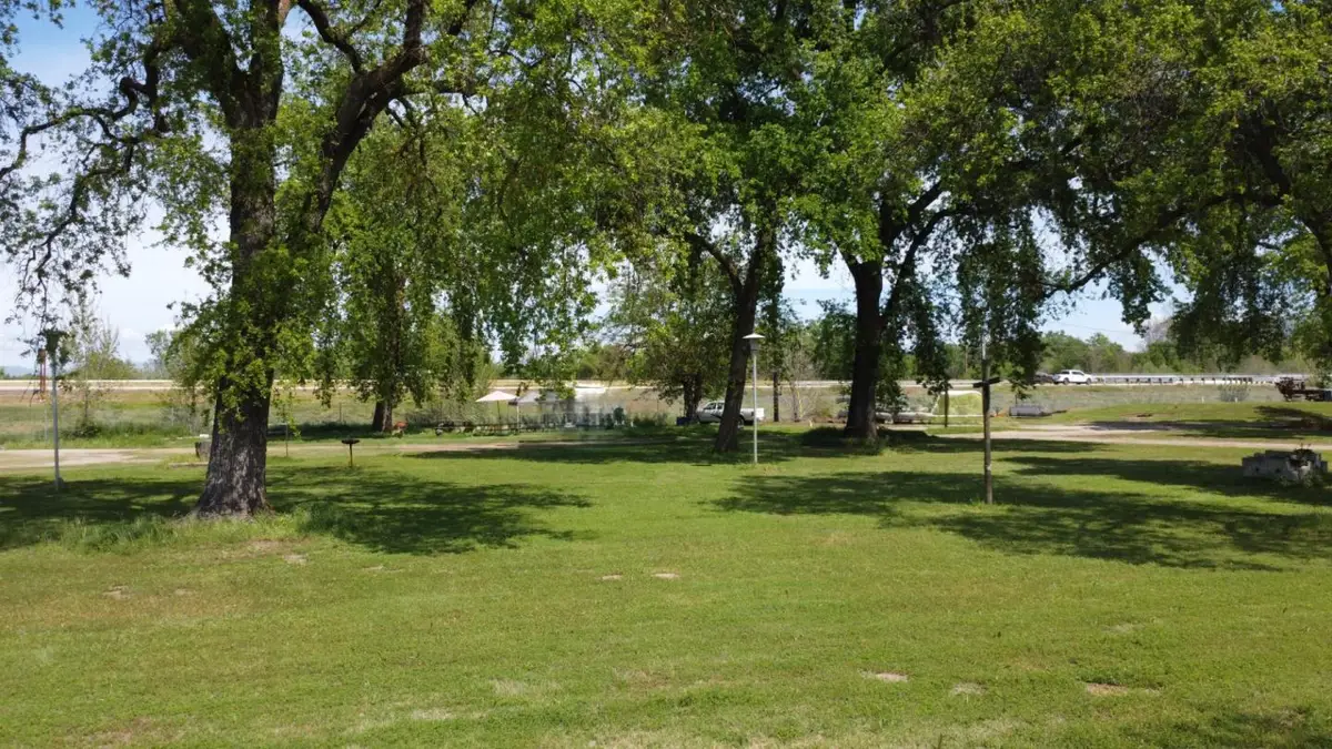 17439 E Kings Canyon Road, Sanger, CA 93657 - #1