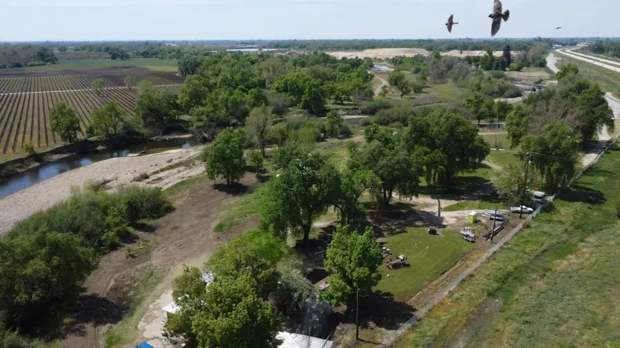 17439 E Kings Canyon Road, Sanger, CA 93657 - #2