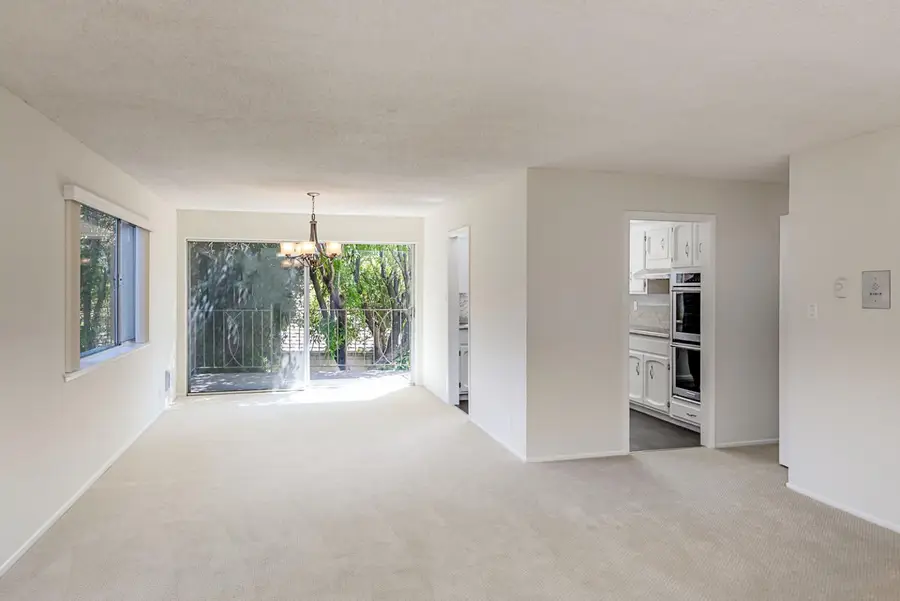 1121 Douglas Avenue #201, Burlingame, CA 94010 - Image #3