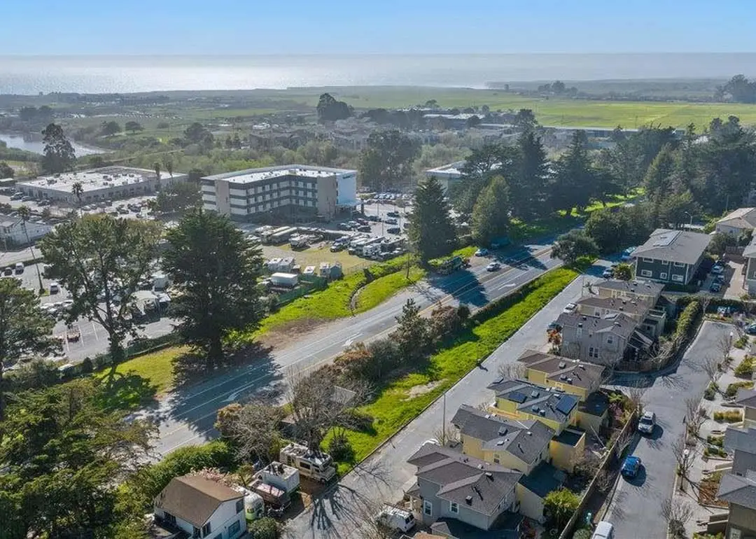 207 Grandview Street, Santa Cruz, CA 95060 - Image #1