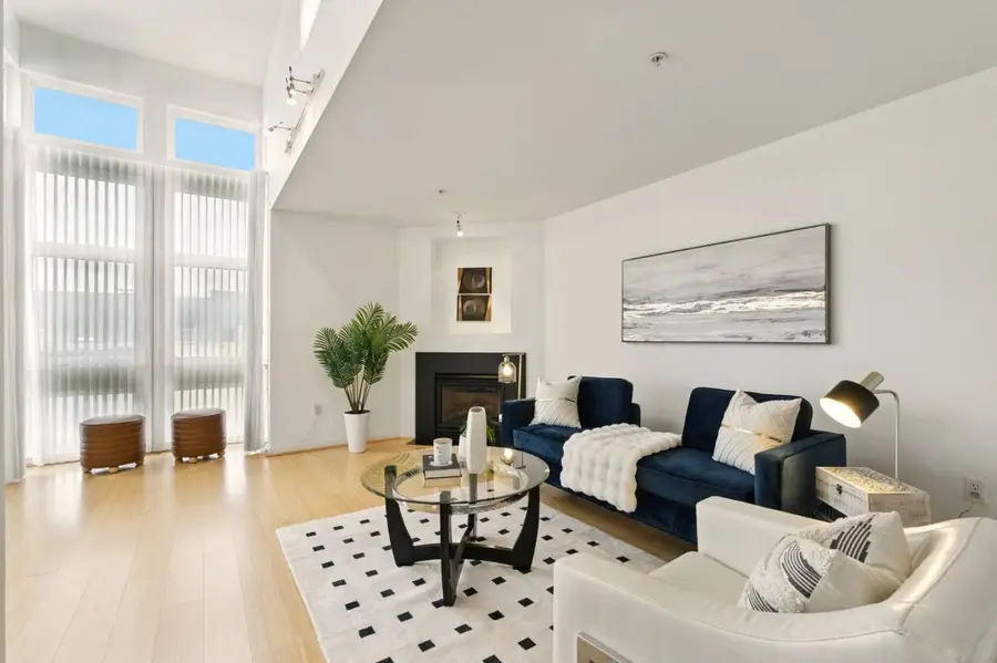 3208 Pierce Street #406, San Francisco, CA 94123 - Image #2