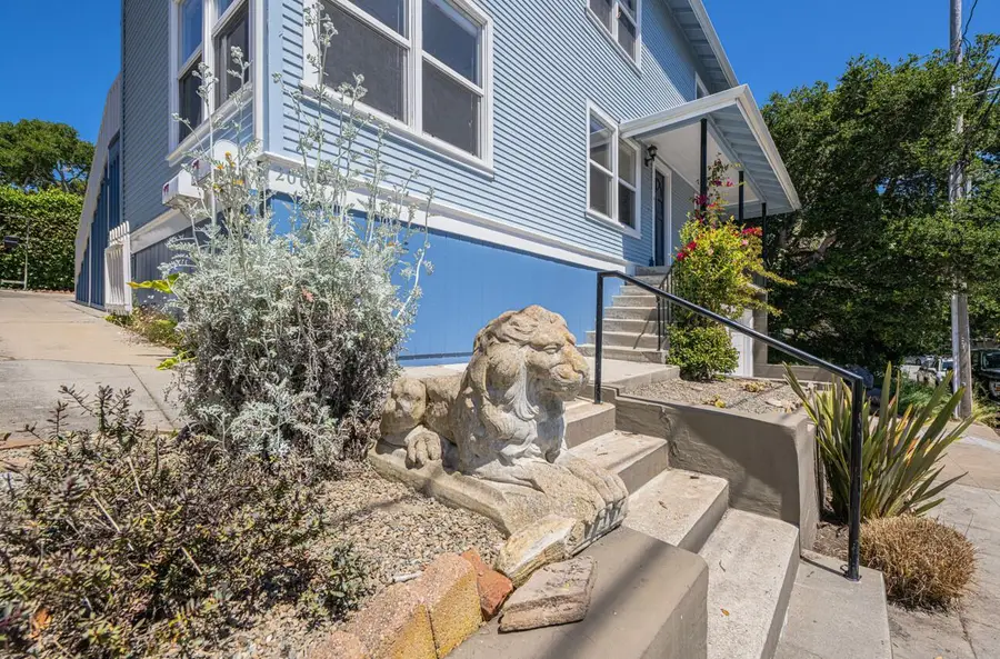 206 Cypress Avenue, Pacific Grove, CA 93950 - Image #2