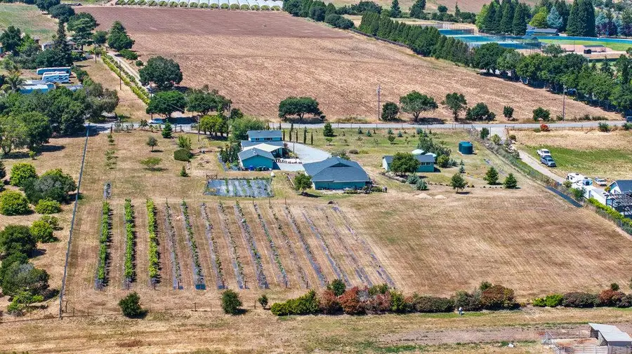 261 Wheelock Road, Watsonville, CA 95076 - Image #2