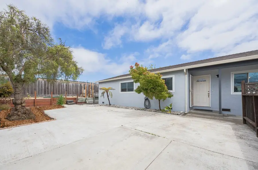 1676 Flores Street, Seaside, CA 93955 - Image #2
