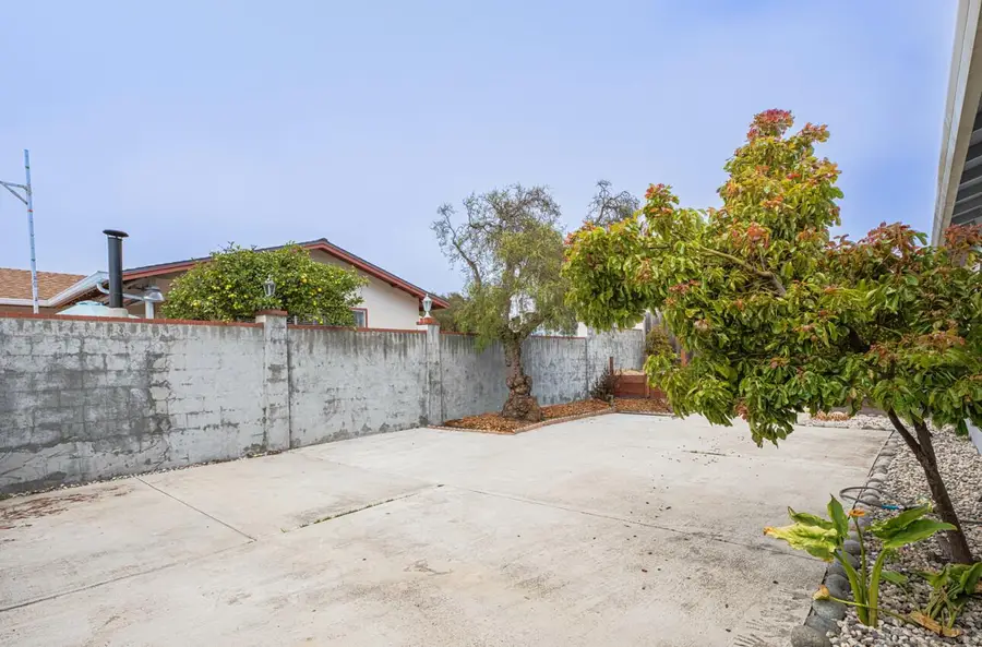 1676 Flores Street, Seaside, CA 93955 - Image #3