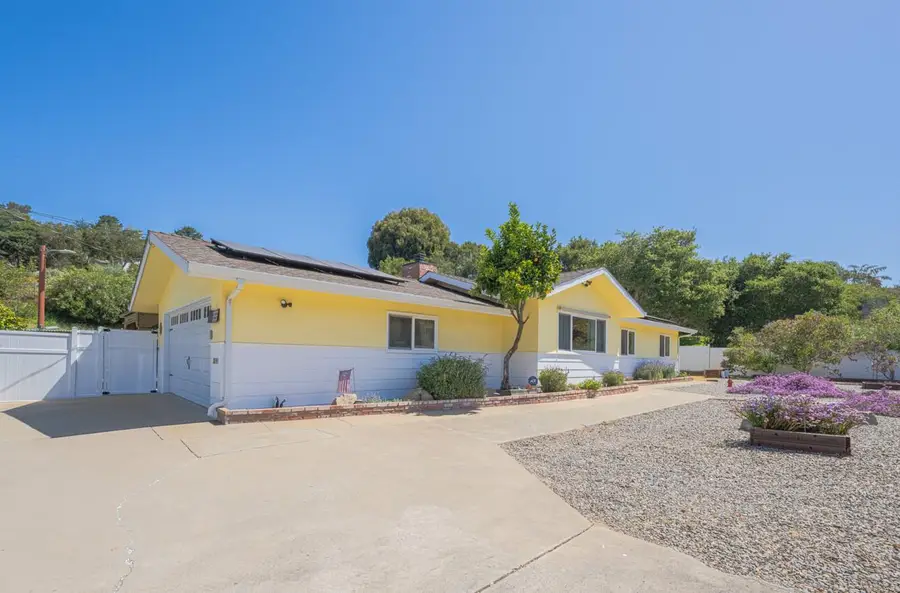 18101 Berta Canyon Road, Salinas, CA 93907 - Image #2