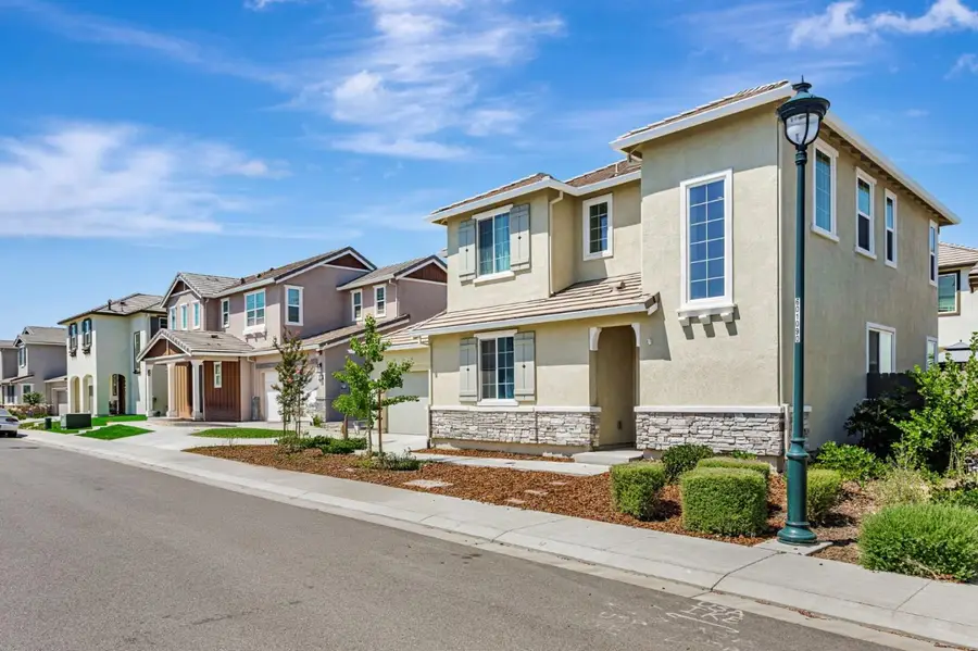 536 Datura Drive, Vacaville, CA 95687 - Image #2