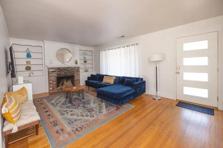 4428 Santa Monica Avenue, Sacramento, CA 95824 - Image #2