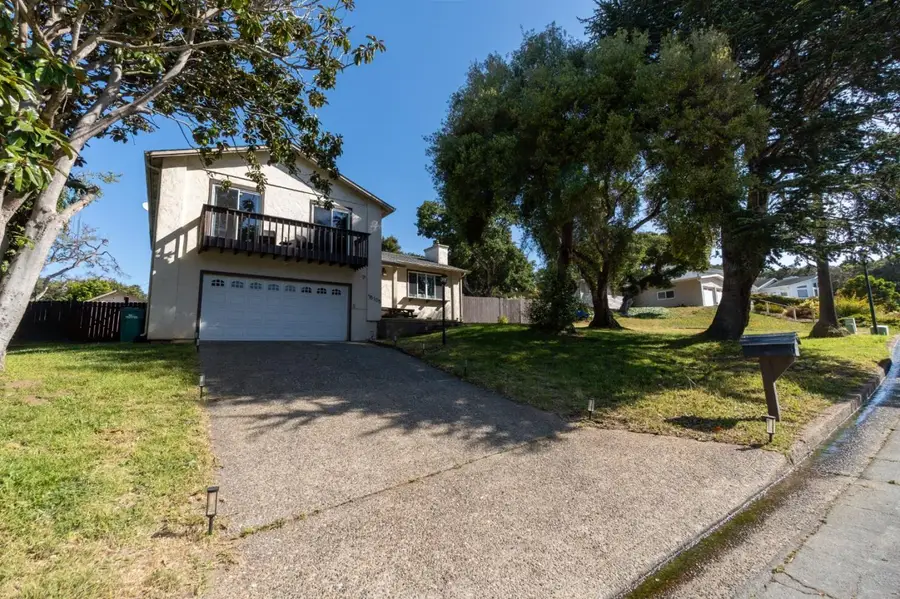15105 Charter Oak Boulevard, Salinas, CA 93907 - Image #2