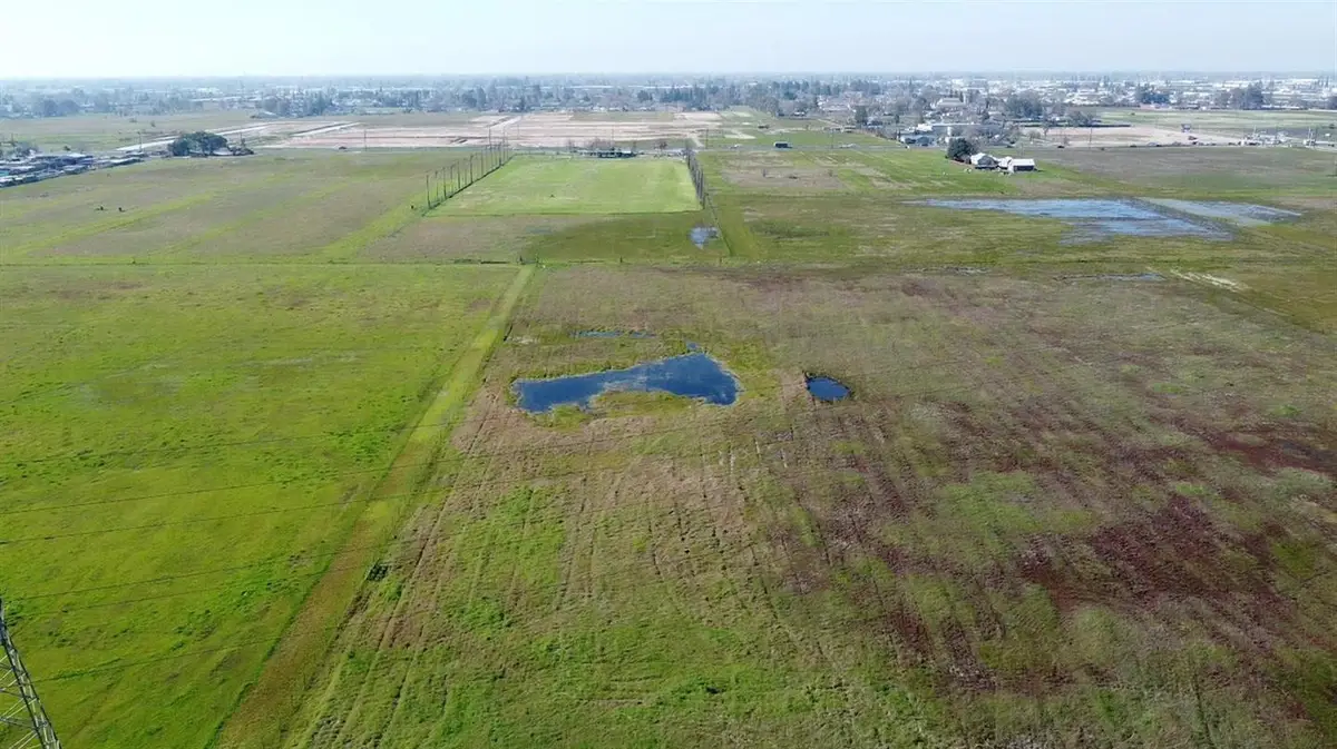 7304 Hedge Avenue, Sacramento, CA 95829 - Image #1