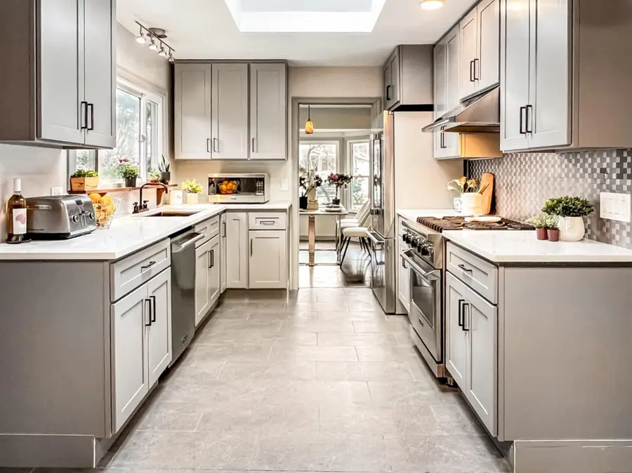 315 King Street, Redwood City, CA 94062 - Image #2