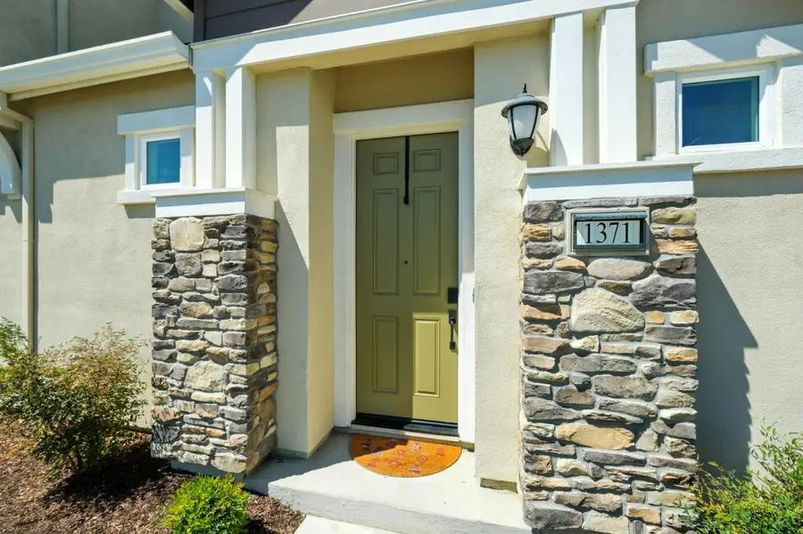 1371 Hadley Drive, Woodland, CA 95776 - Image #3