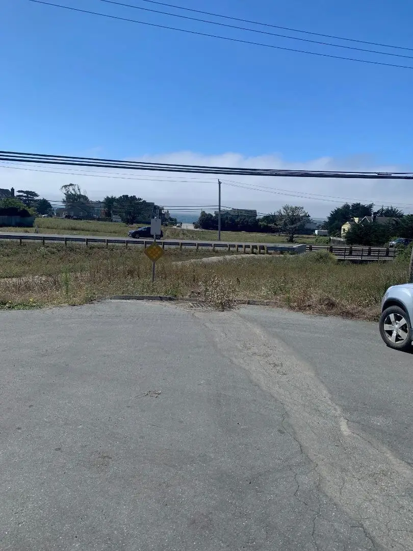 318 Coronado Avenue, Half Moon Bay, CA 94019 - Image #3