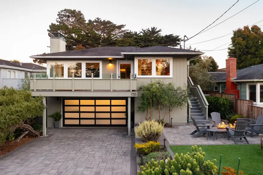 735 Bayview Avenue, Pacific Grove, CA 93950 - Image #2