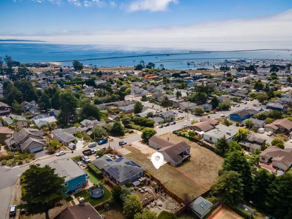 331 Carmel Avenue, El Granada, CA 94018