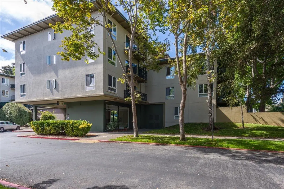 928 Peninsula Avenue #303, San Mateo, CA 94401 - Image #1