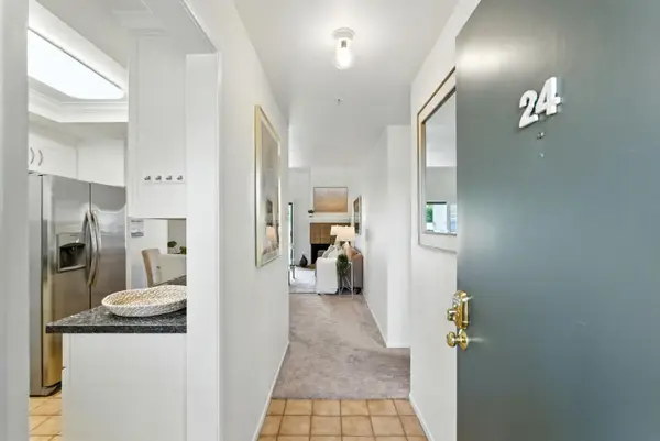 24 Pelican Lane, Redwood City, CA 94065