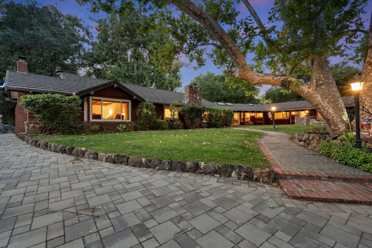 19405 Bainter Avenue, Saratoga, CA 95070 - Image #1