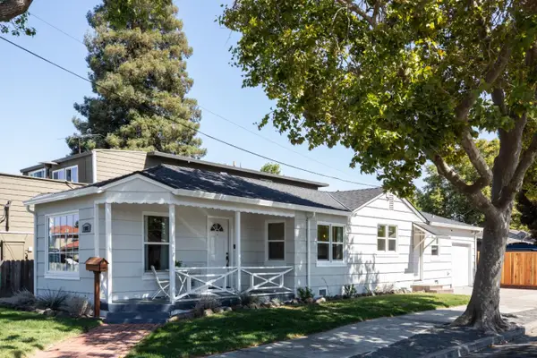 1105 Oak Avenue, Redwood City, CA 94061