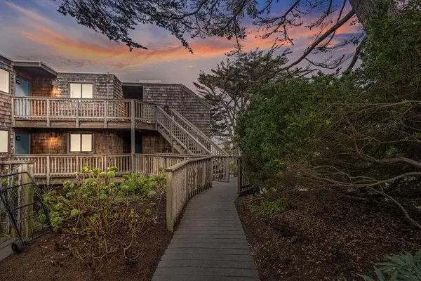 101 Shell Drive #102, Watsonville, CA 95076