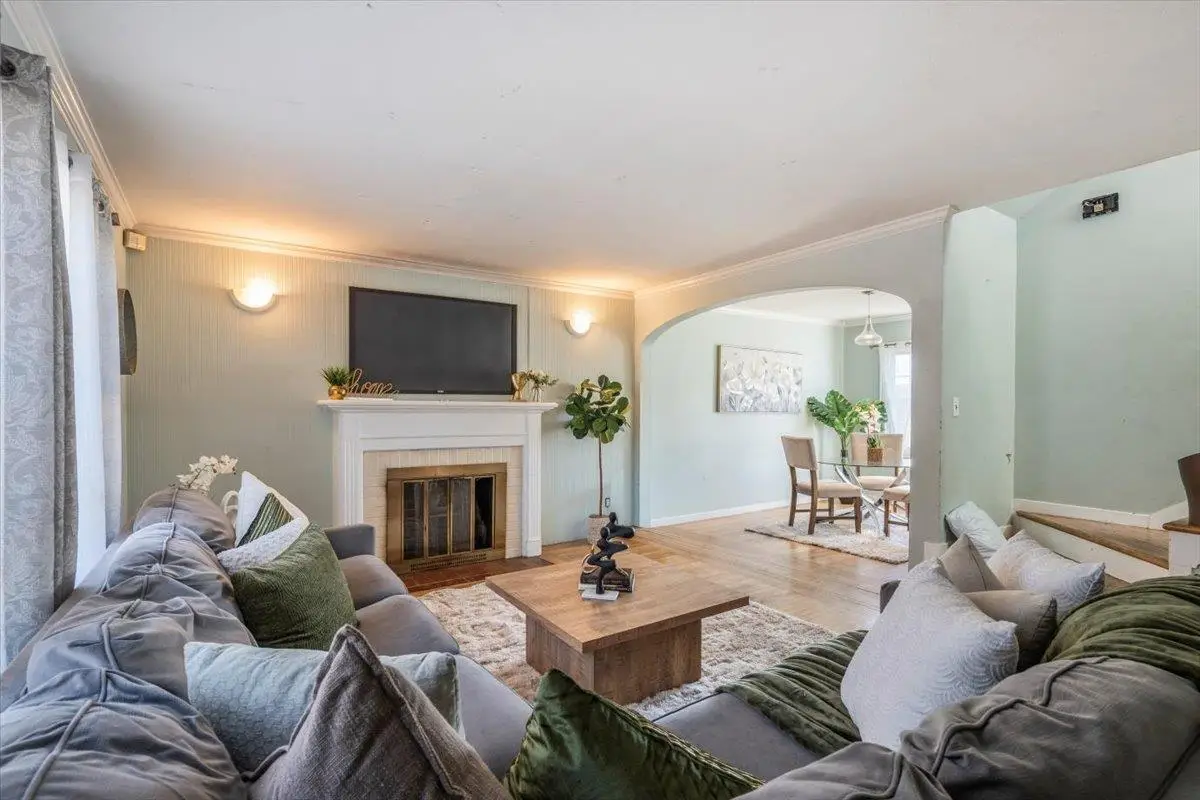 9401 Castlewood Street, Oakland, CA 94605 - Image #1