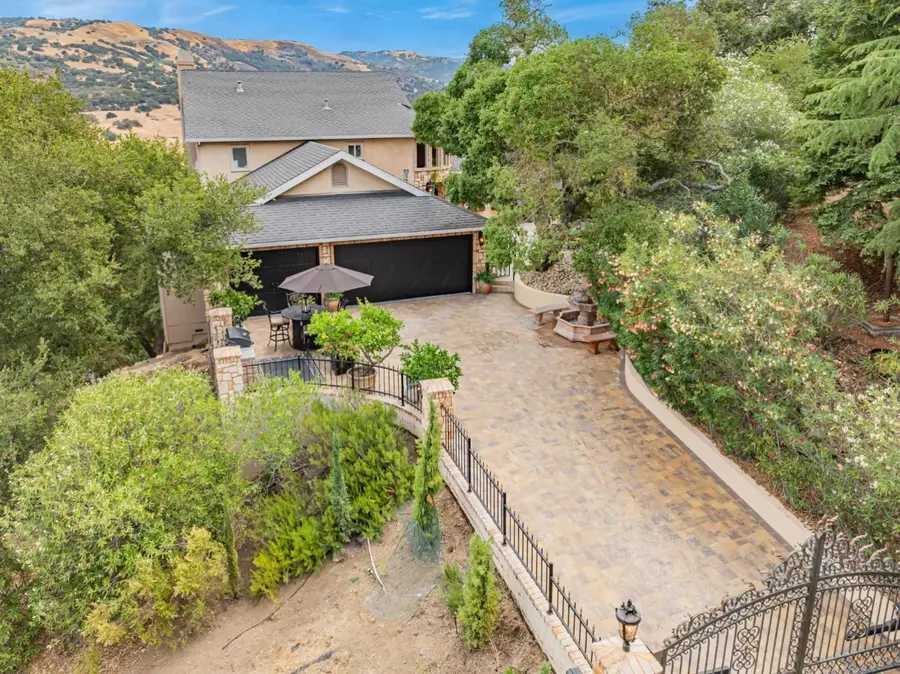 17864 Holiday Drive, Morgan Hill, CA 95037 - Image #3