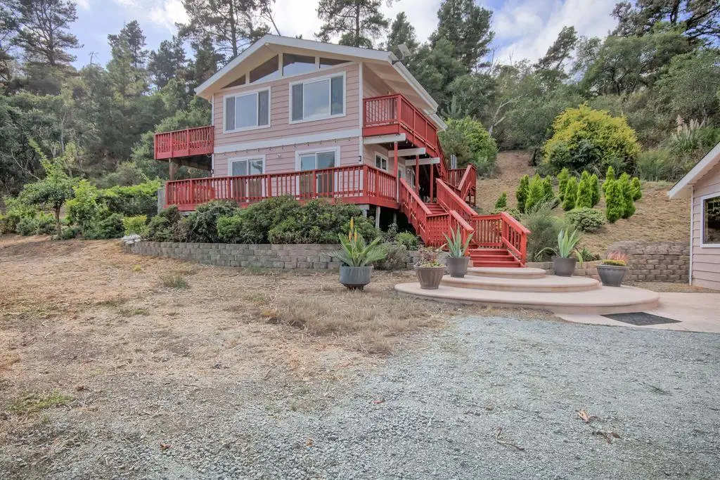 687 Calabasas Road, Watsonville, CA 95076 - Image #1