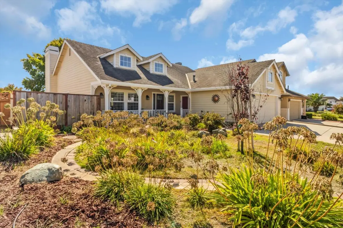 8 Bristol Circle, Salinas, CA 93906 - Image #1
