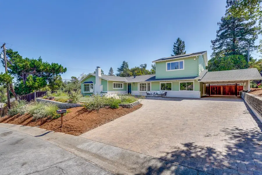 1590 Vineyard Drive, Los Altos, CA 94024 - Image #2