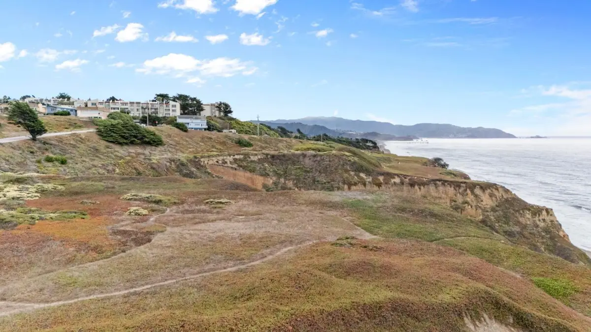 4000 Palmetto Avenue, Pacifica, CA 94044 - Image #1