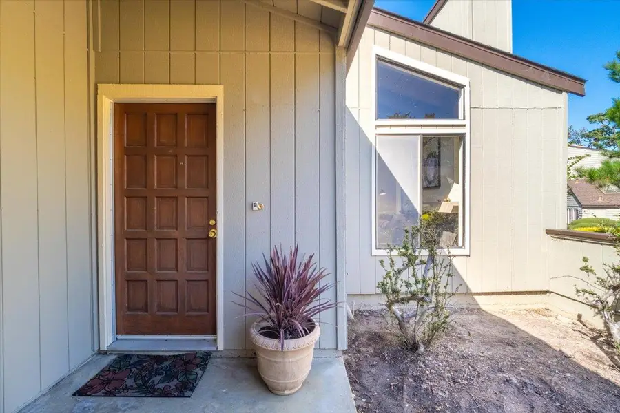 1109 Heather Lane, Pacific Grove, CA 93950 - Image #3