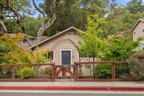 2934 San Juan Boulevard, Belmont, CA 94002