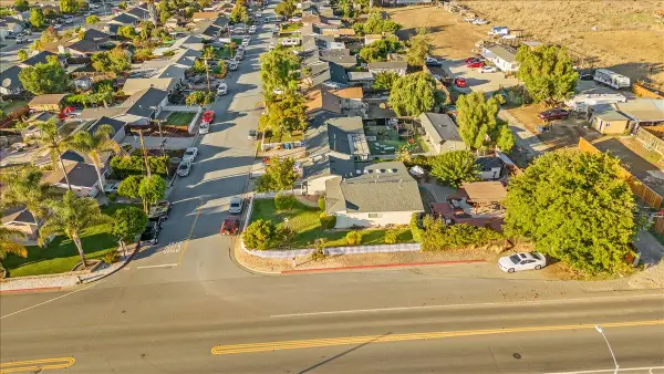 791 El Camino Paraiso, Hollister, CA 95023