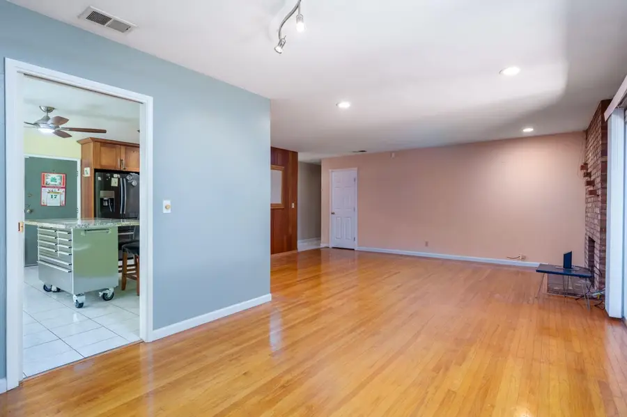 1014 W Homestead Road, Sunnyvale, CA 94087 - Image #3