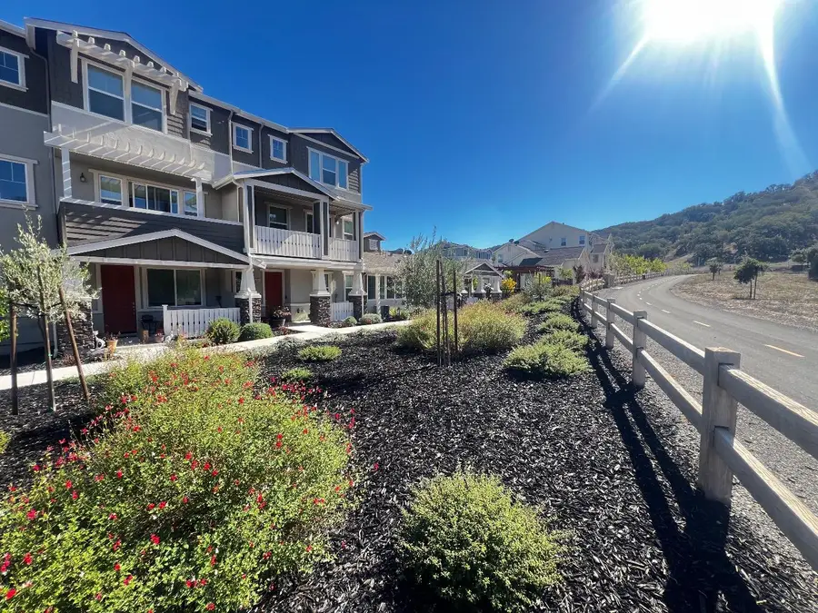 6404 Laguna Seca Lane, Gilroy, CA 95020 - Image #2