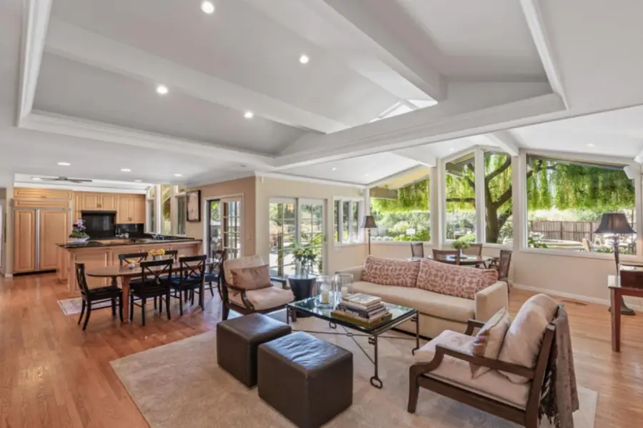 135 Meadowood Drive, Portola Valley, CA 94028 - Image #3