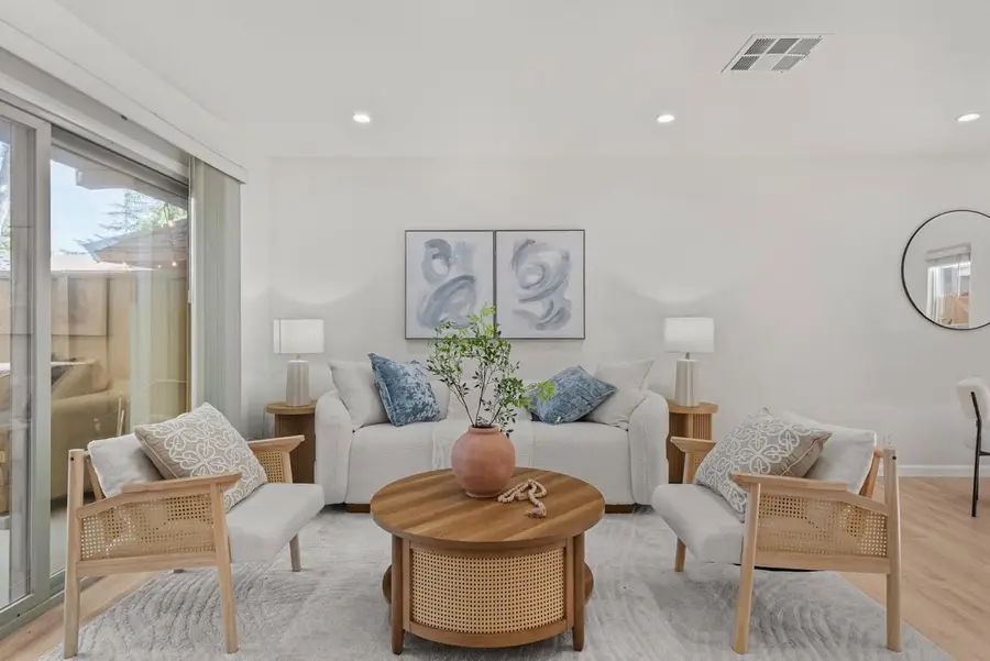 220 Red Oak Drive #B, Sunnyvale, CA 94086 - Image #2