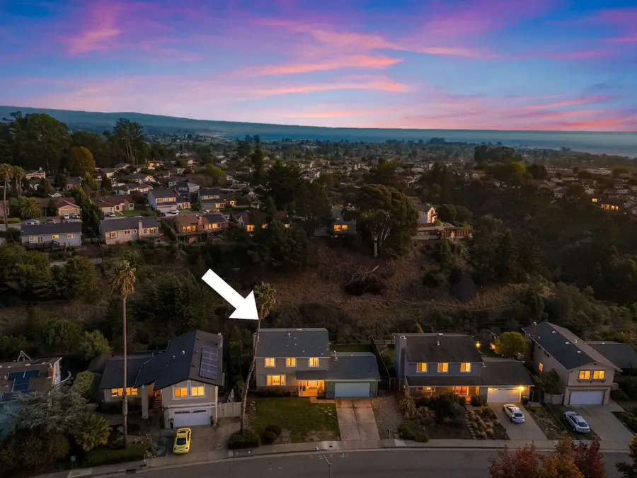 128 Mcmillan Drive, Santa Cruz, CA 95060 - Image #2