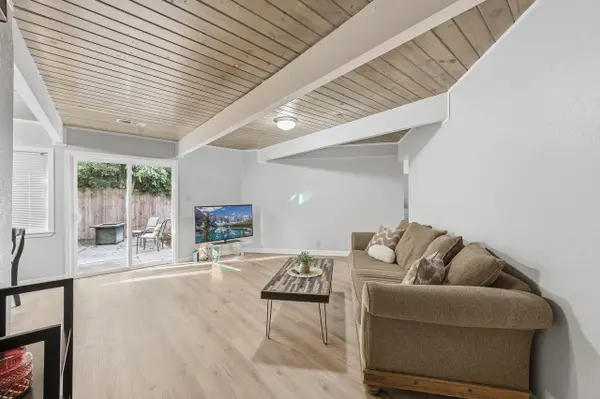 42 Saint Marys Place, Redwood City, CA 94063