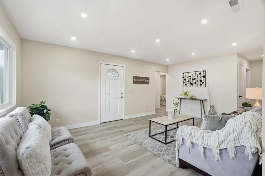 1540 E Saint James Street, San Jose, CA 95116 - Image #3