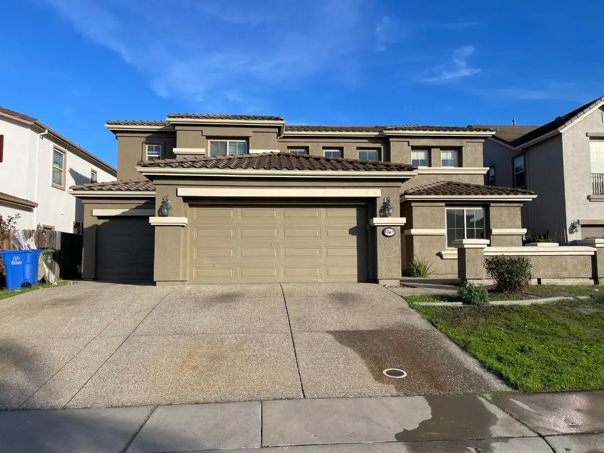 8747 Gessnger Dr, Elk Grove, CA 95624 - Image #1