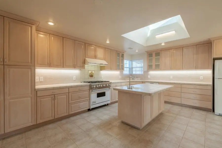 140 John Street, Monterey, CA 93940 - Image #2